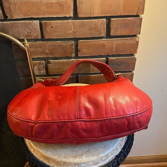 Marc Jacobs Leather Hobo Shoulder Bag - Picture 4 of 16